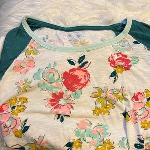 Girls flower shirt 3/4 length sleeves